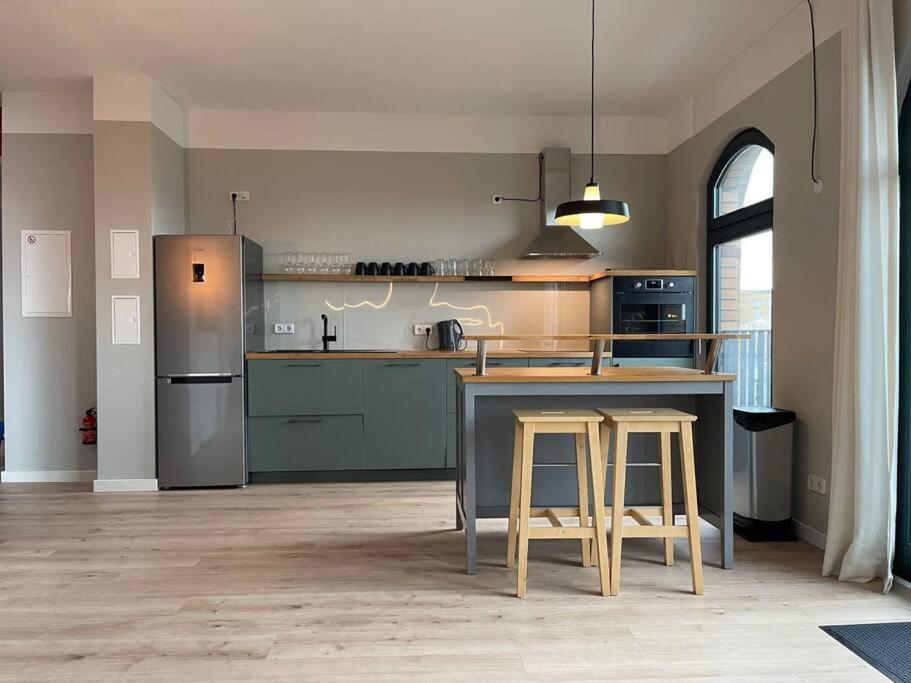 Loft 7 15min Hbf 2br Smart Tv Wifi Apartment *